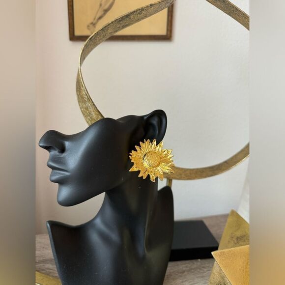 Sunflower stud earrings N677 - Picture 5 of 5